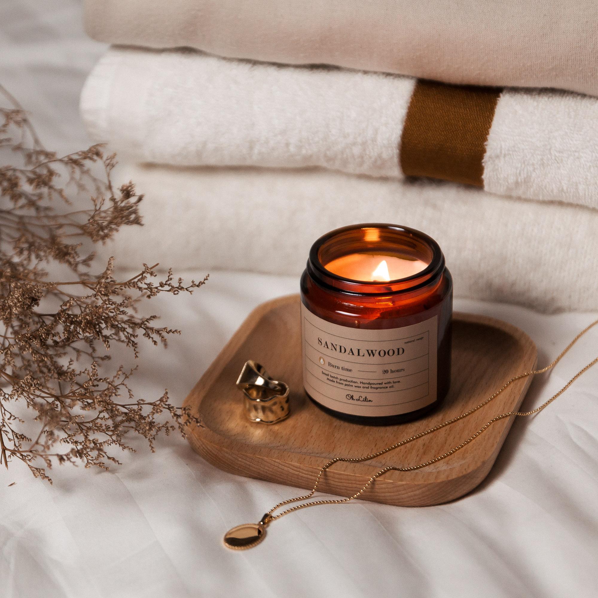 nến thơm sandalwood ấm áp giúp cân bằng cảm xúc